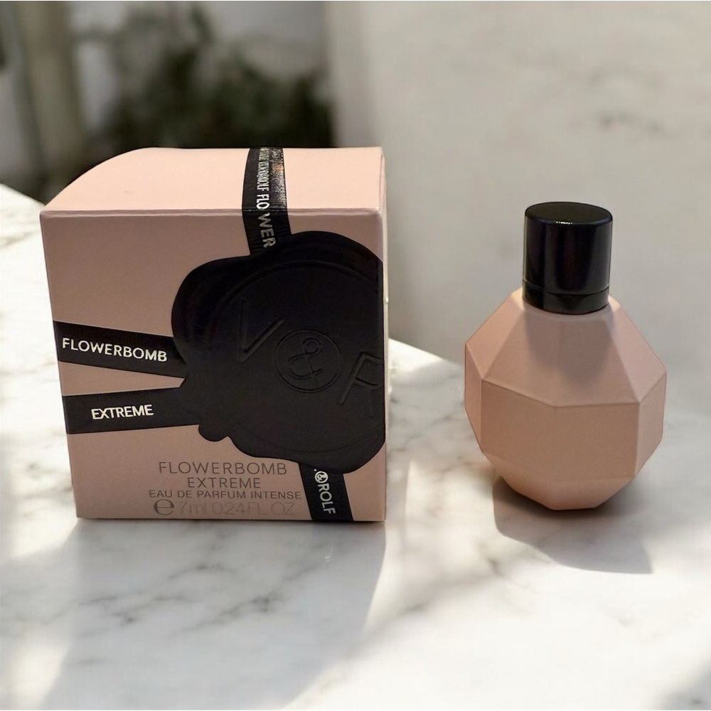 Flowerbomb Extreme Eau de Parfum NWT